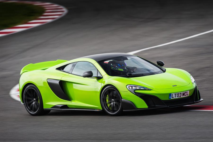  McLaren 675LT 2015 года  (WW) (фото 19 из 39)